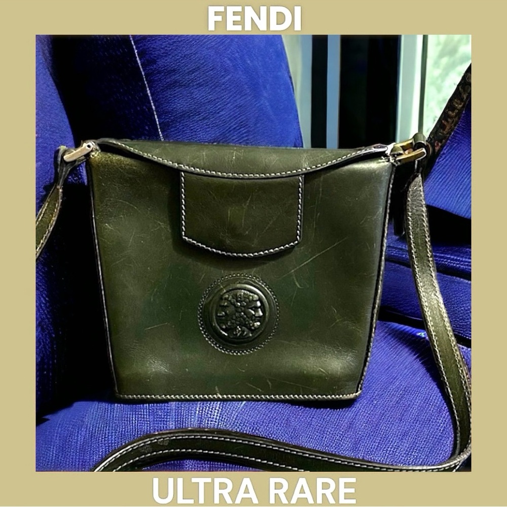 🦄UNICORN🦄 FENDI Bucket Bag from Karl Lagerfeld 1980 Janus Collection!
